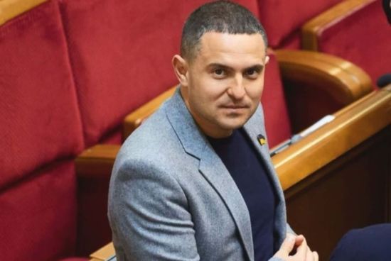 Нардеп від “Слуги народу” причетний до торгівлі з РФ і окупованим Кримом — 