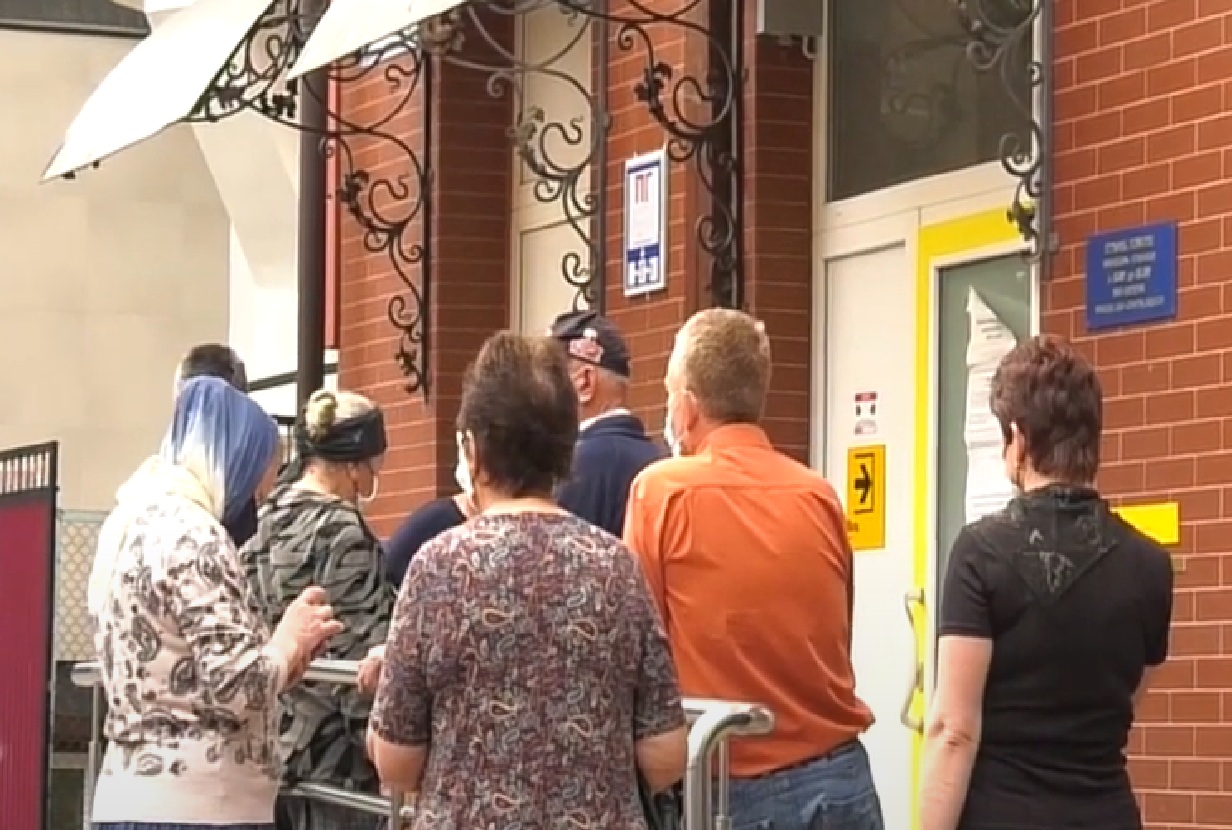 Робота для пенсіонерів у Кривому Розі: найновіші вакансії, де платять від 22 тисяч гривень